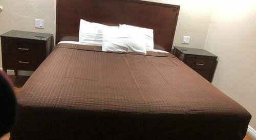 American Inn, Забронировать Мини-отель Мотели Онтарио, рядом с Kindred Hospital Ontario, Мотель