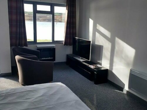 Altnacealgach Motel, Забронировать Мотель Отели Northern Highlands с парковкой, Парковка