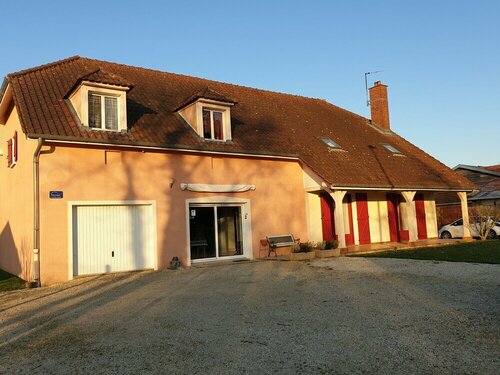 Au Fil des Lacs, Rezervați Bed and Breakfast Hoteluri în Champagne - Ardenne cu parcare, Parcare