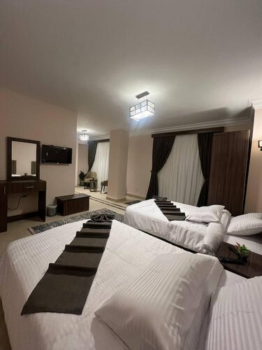 Tuya Pyramids View Hotel
