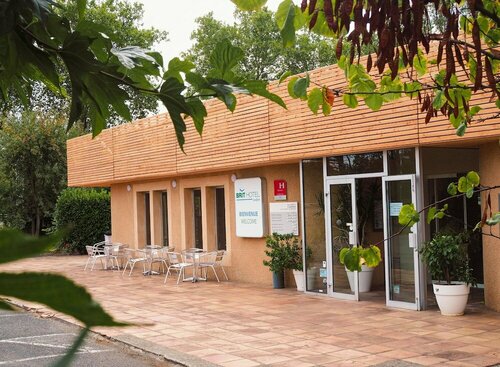 Brit Hotel Confort Castres, Prenota Hotel Castres 