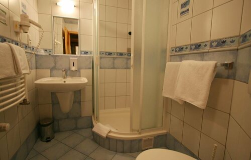 Hotel Sepetná, Reservar Hotel Hotéis em Zlin Region com estacionamento, Estacionamento