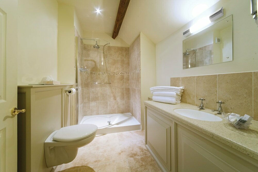 Limpley Stoke Hotel