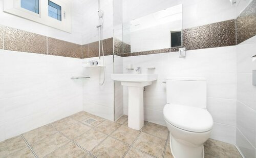 Hotel ED, Забронировать Отель Отели Согвипхо с парковкой, Парковка