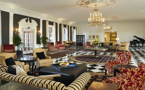 The Dearborn Inn, A Marriott Hotel, Buchen Sie Hotel Dearborn 