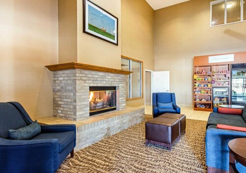 Bear Mount Inn & Suites, Забронировать Отель Отели Пиджен-Фордж с парковкой, рядом с Toy Box Mini Golf, Парковка