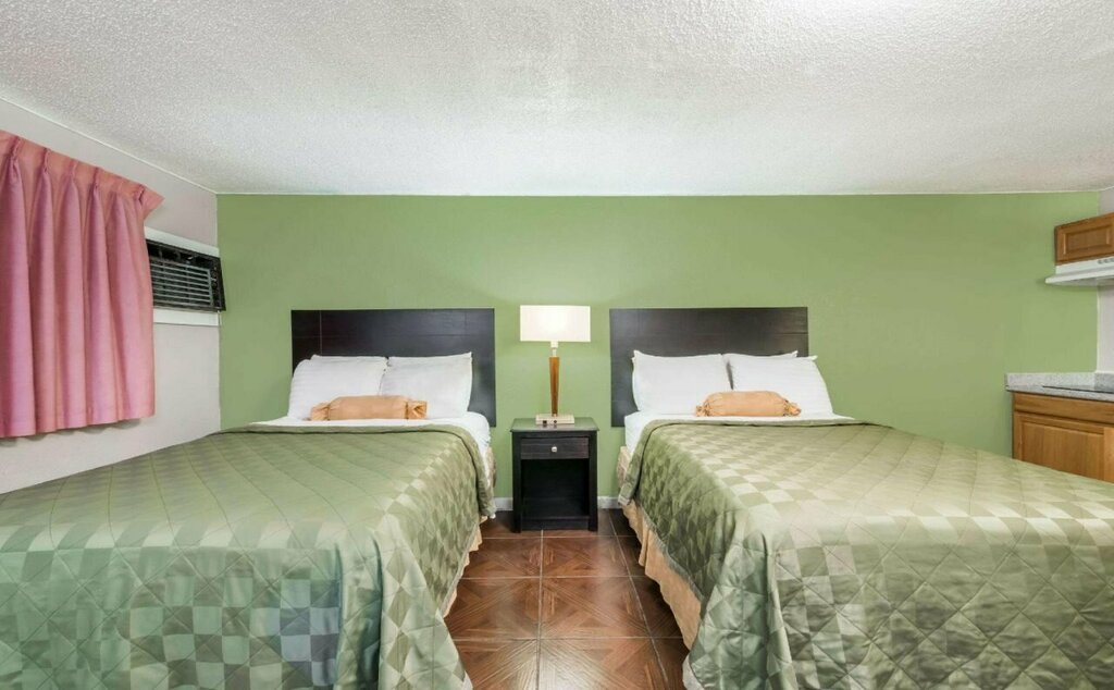 Executive Inn & Kitchenette Suites-Eagle Pass