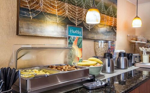 Quality Inn & Suites Evergreen Hotel, Boek Hotel Augusta Man