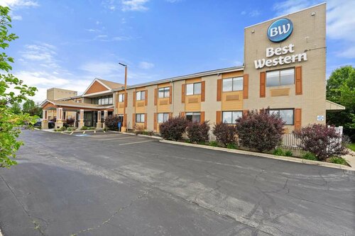 Best Western Oakbrook Inn, Забронировать Отель Художественный колледж Westmont 