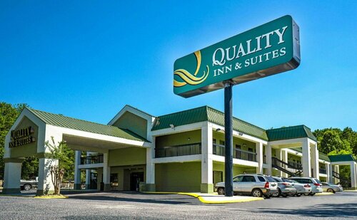 Quality Inn & Suites near Six Flags - Austell, Reserva ahora Hotel Hoteles en Georgia con piscina, Piscina