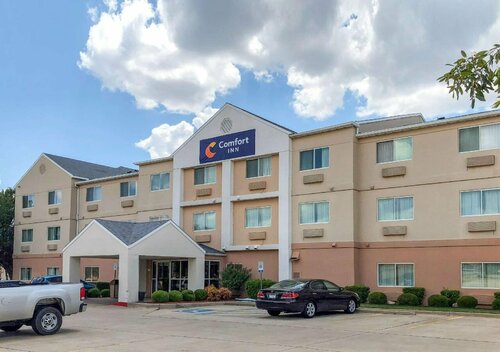Comfort Inn Wichita Falls Near University, Забронировать Отель Уичито-Фолс штат Техас