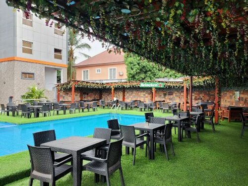 Best Western Plus Elomaz Hotel, Rezervați Hotel Asaba Nigeria