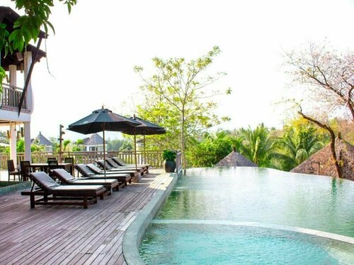 Aana Resort & SPA