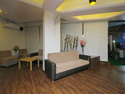 OYO 9542 the Blue Heaven Banipark, Boek Hotel Jaipur 