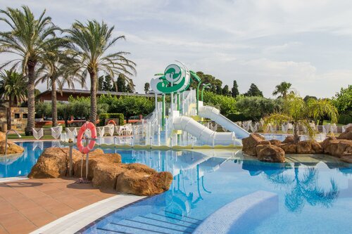 Estival ElDorado Resort, Забронировать Курортный отель Отели Камбрильс с бассейном, Бассейн