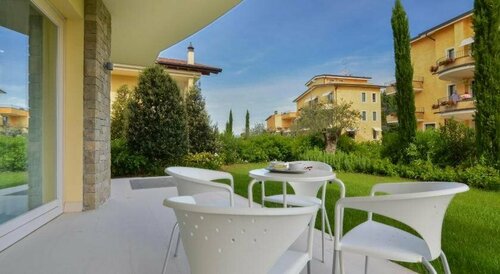 Sirmione Halldis Apartments, Забронировать Апартаменты/квартира Отели Сирмионе с парковкой, Парковка