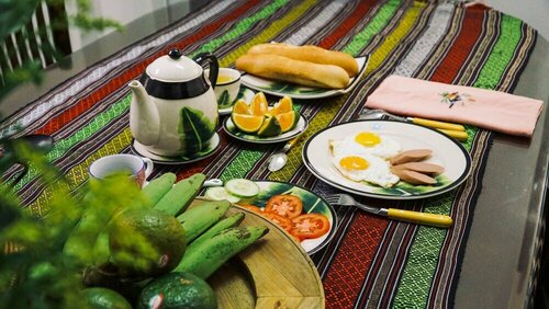 Citadel Homestay, Забронировать Отель Хюэ Тхыатхьен-Хюэ, рядом с Историческая цитадель Хюэ