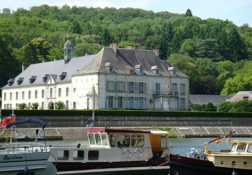 B&B Windsor, Забронировать Отель «постель и завтрак» Динан провинция Намюр