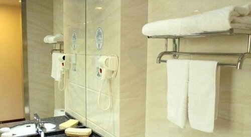 GreenTree Inn GanSu LanZhou Railway Station, Book Hotel Hoteller i Lanzhou med parkering, Parkering