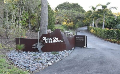 Glass On Glasshouse, Book Lejlighedshotel Hoteller i Sunshine Coast med parkering, Parkering