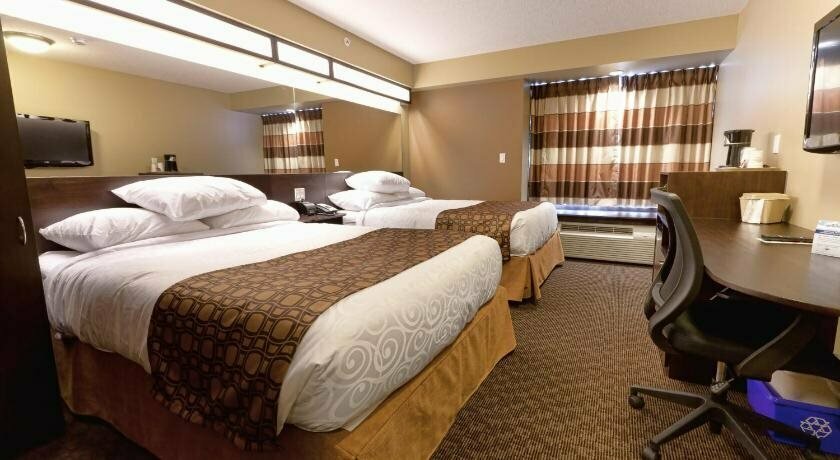 Microtel Inn & Suites by Wyndham Weyburn