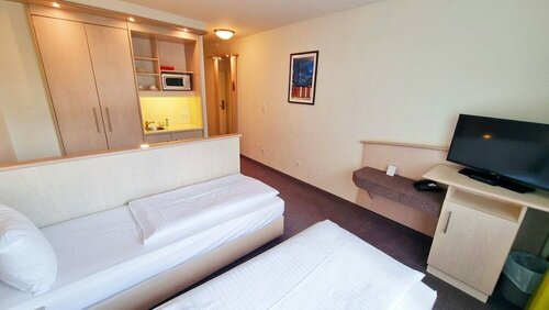 Panorama Inn Hotel, Book Hotel Hoteller i Hamborg med pool, Swimmingpool