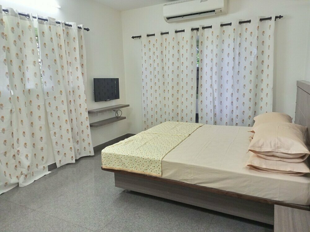Transit Nest - Near Madurai Airport