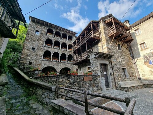 Dimora Storica Casa Vanni, Boek Hotel Piemonte Hotels met Parkeerplaats, Parkeren