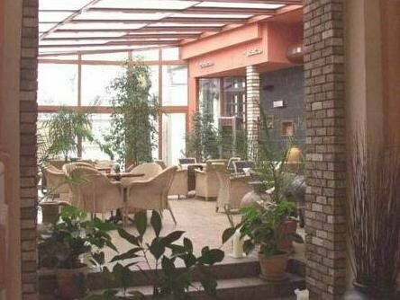 Hotel Atrium, Varaa Hotelli Nitra Nitriansky kraj
