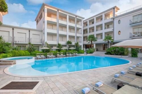 Hotel Nazionale, Забронировать Отель Дезенцано-дель-Гарда озеро Гарда