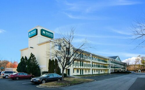 Suburban Studios Durham-Raleigh, Забронировать Отель Дарем Raleigh-Durham Metropolitan Area