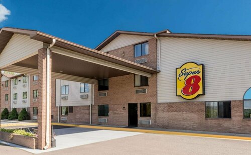 Super 8 by Wyndham Portsmouth, Rezerwuj Mini-hotel Hotele w Portsmouth z parkingiem, Parking