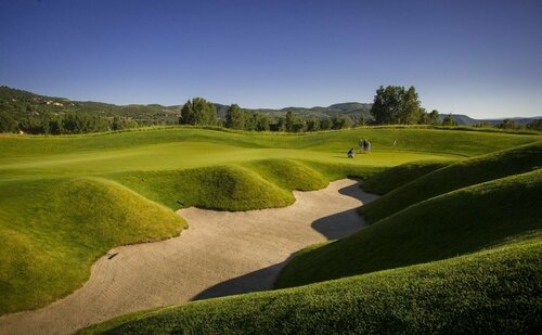 Villas at Snowmass CLub, Забронировать Апарт-отель Сноумасс-Виллидж Горнолыжный курорт Аспен-Сноумас