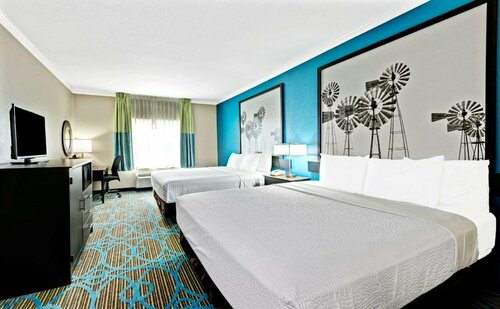 Super 8-San Antonio-Alamodome Area, Book Mini-hotel Hoteller i Bexar County med pool, Swimmingpool