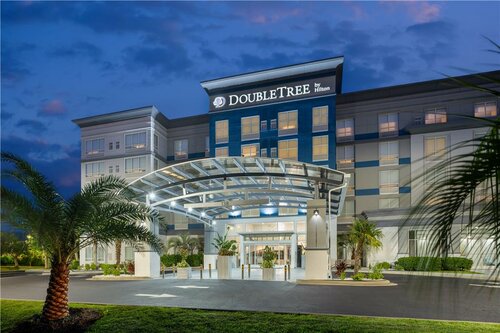 DoubleTree by Hilton Brunswick, Reserva ahora Hotel Hoteles en Brunswick con aparcamiento, Aparcamiento