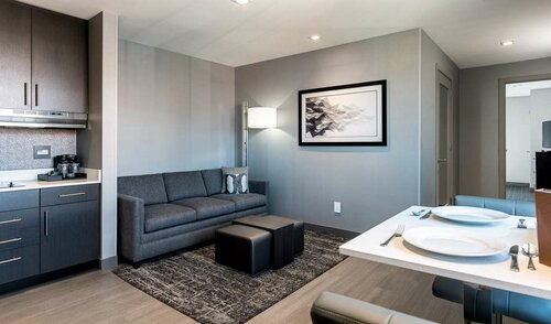 Homewood Suites By Hilton Boston Logan Airport Chelsea, Забронировать Отель Челси Boston Metropolitan Area, рядом с Apollinaire Theatre Company