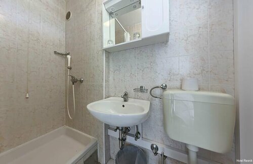 Hotel Resnik, Buchen Sie Hotel Kaštel Štafilić Kaštela
