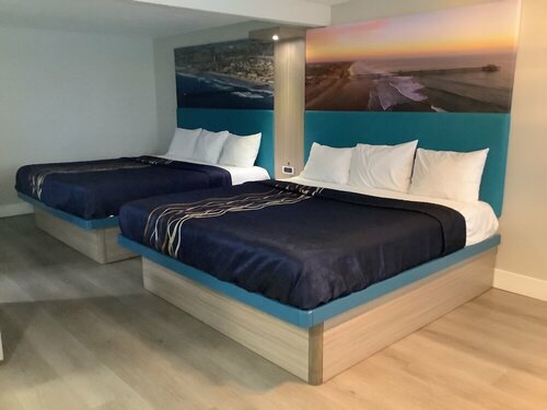 Super 8 by Wyndham Oceanside Downtown, Varaa Mini-hotelli Oceanside San Diego County