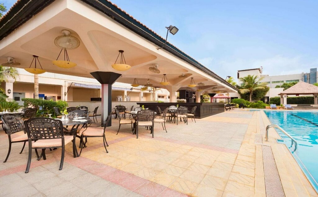 Ramada Plaza by Wyndham Karachi Airport Hotel