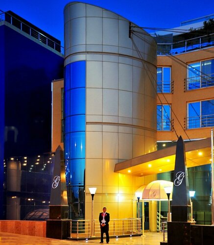 Sun City Hotel - The Gabriel, Rezervați Hotel Hoteluri în Ramadan cu parcare, Parcare