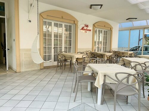 Villa Madana, Забронировать Вилла Виллы Риваззурра, Вилла
