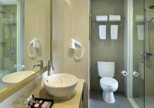 Mercure Bandung Nexa Supratman, Réserver Hôtel Hôtels d'affaires à Bandung, près de Indonesia Postal Museum, 4* 5*