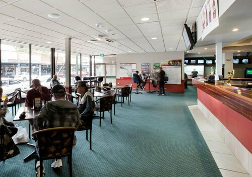Greenacre Hotel, Book Hotel Greenacre New South Wales