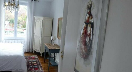 Villabona, Rezervasyon Otel Orsay Essonne