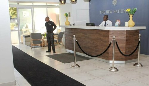 New National Hotel and Conference, Забронировать Отель Паров Северный пригород Кейптауна