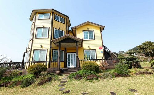 Hue in Aewol Pension, Забронировать Отель Аеуол-ли Чеджу