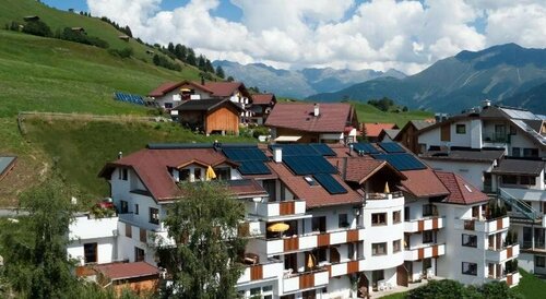 Aparthotel Philipp, Забронировать Отель Отели Зерфаус с парковкой, рядом с Подъемник Зерфаузер Заузер, Парковка
