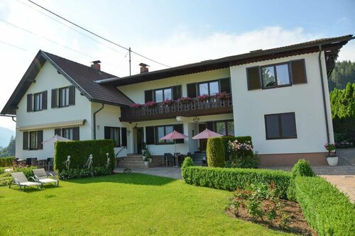 Haus Rosengarten, Забронировать Отель Отели Шпитталь-ан-дер-Драу с парковкой, Парковка