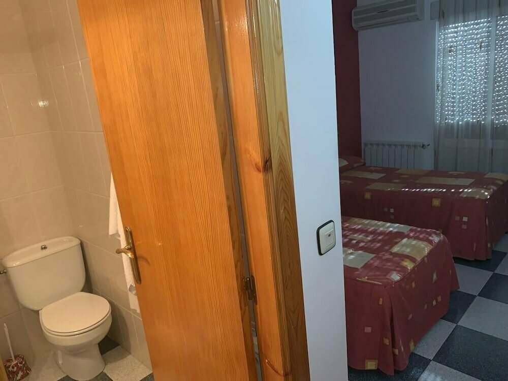 Hostal Restaurante Leyvamar