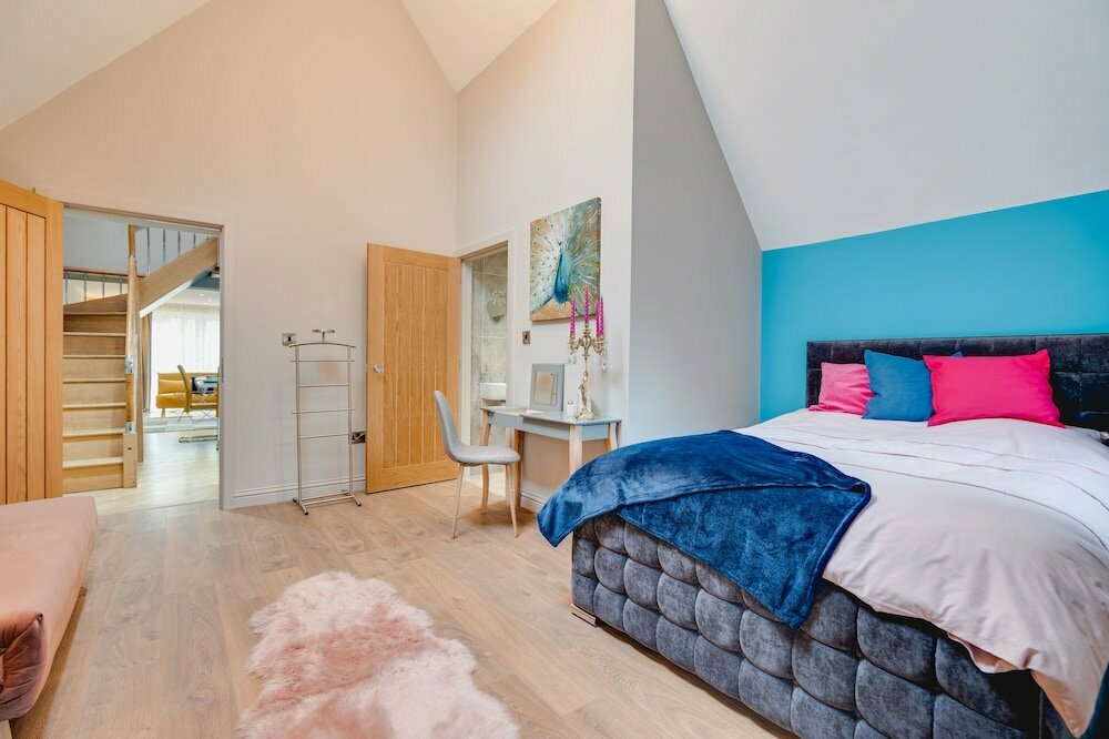 Brook Barn With Sauna & Jacuzzi
